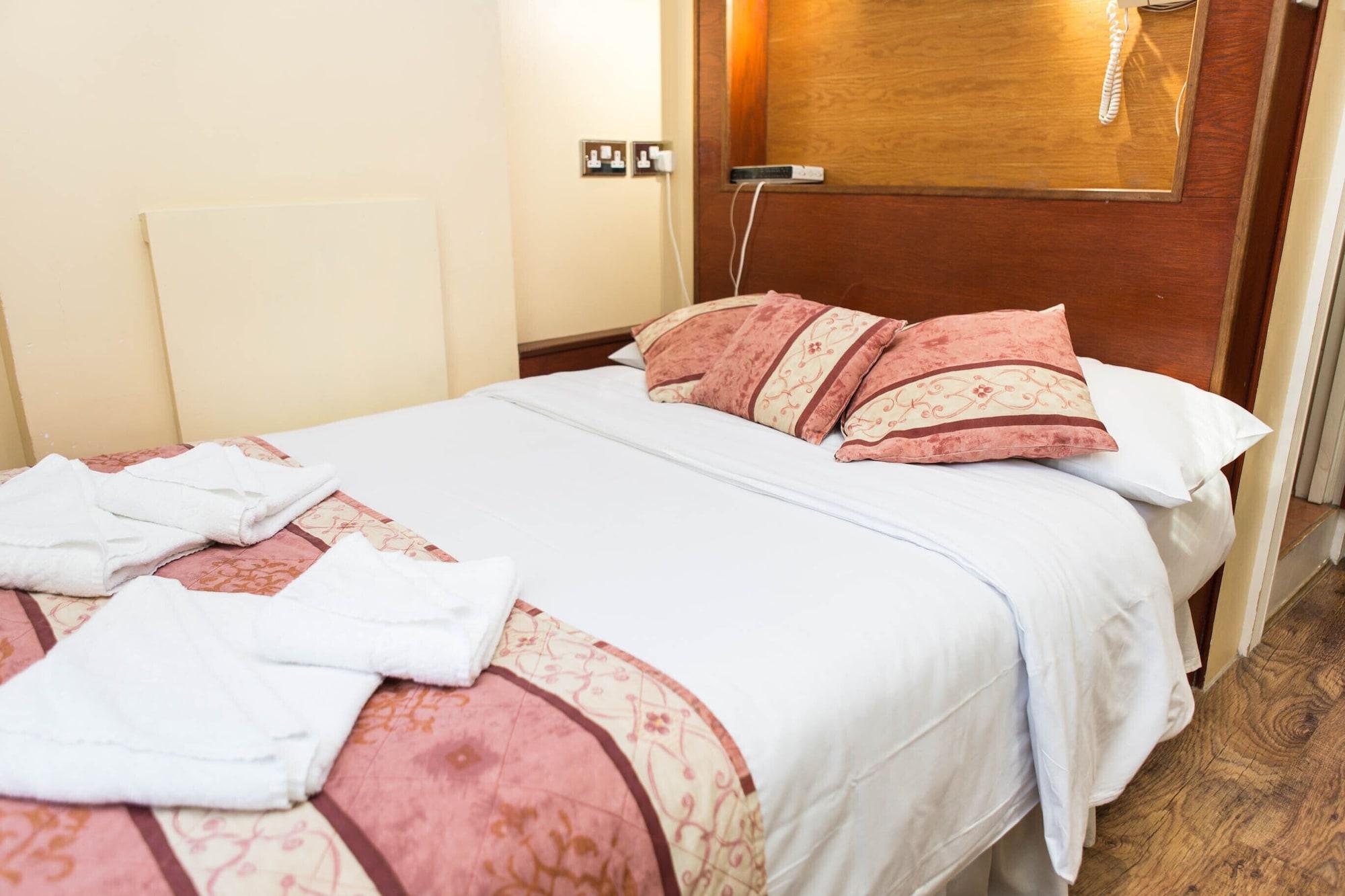 Dolphin Hotel Лондон Екстер'єр фото