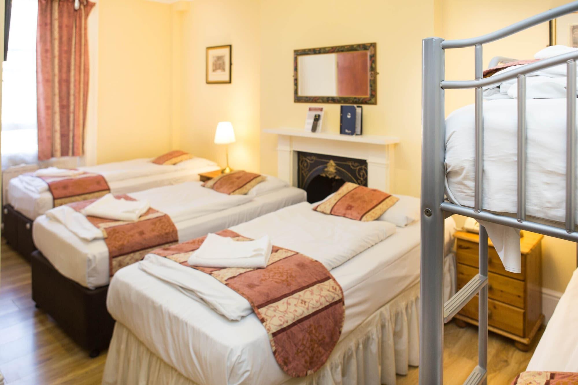 Dolphin Hotel Лондон Екстер'єр фото