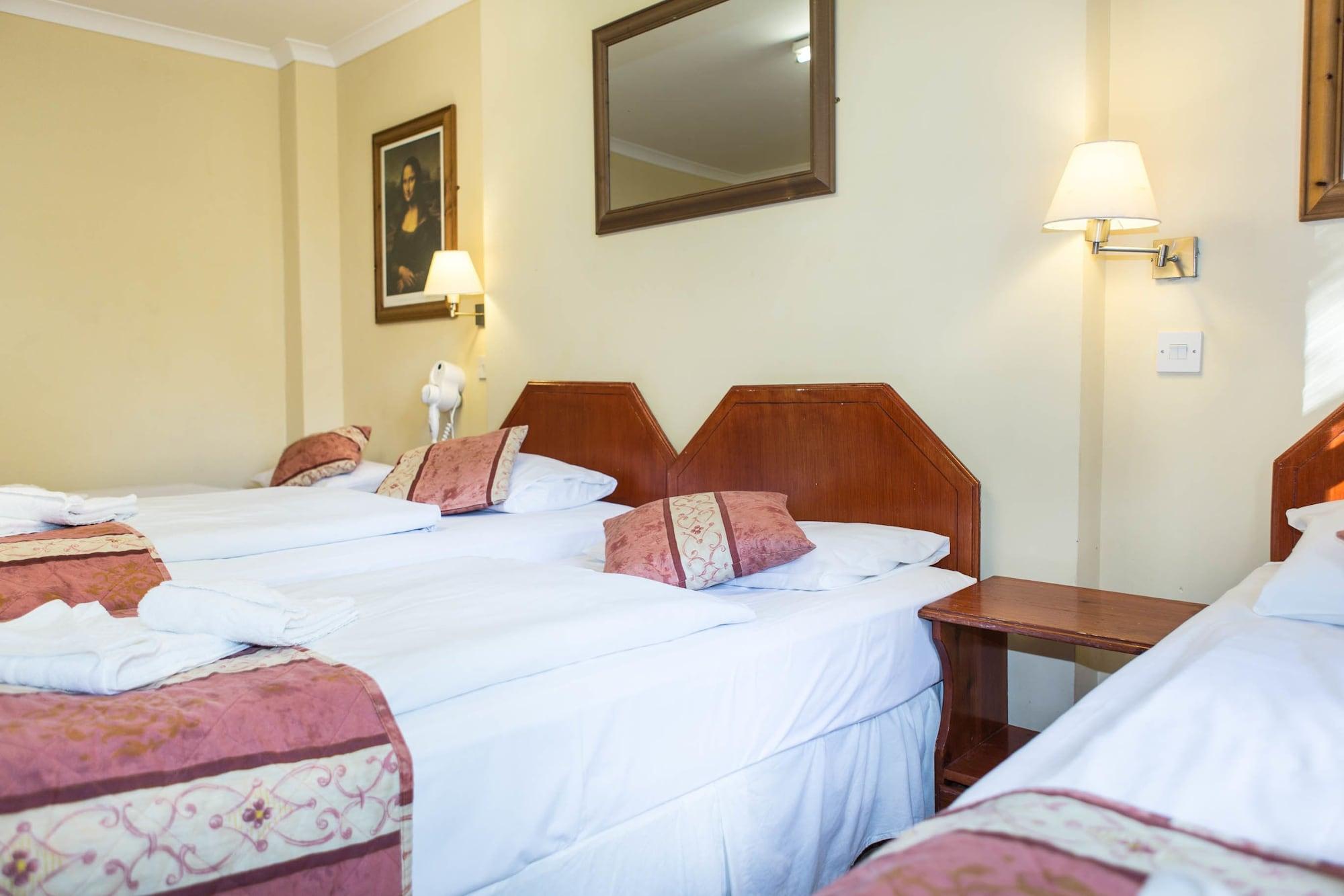 Dolphin Hotel Лондон Екстер'єр фото