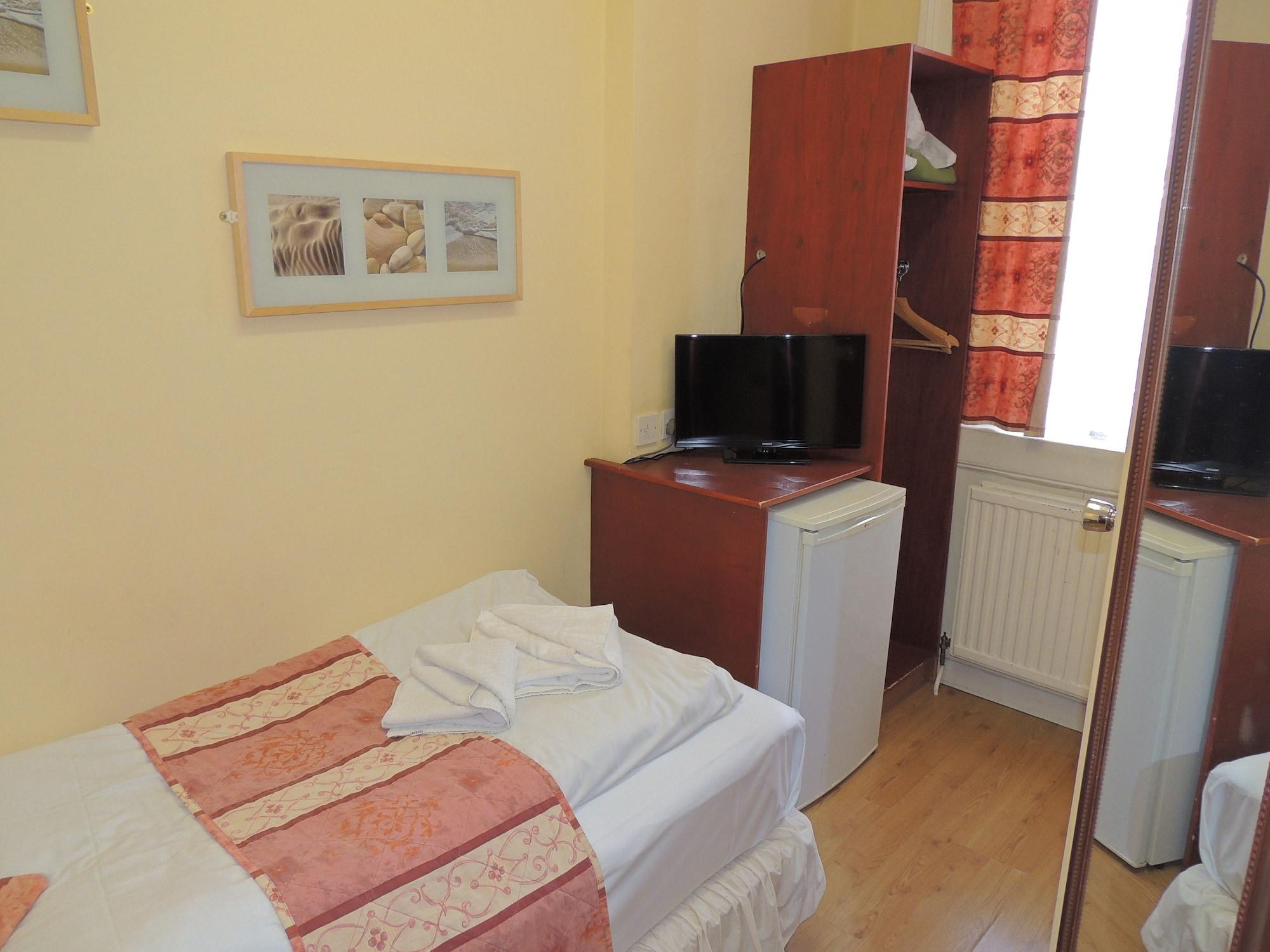 Dolphin Hotel Лондон Екстер'єр фото
