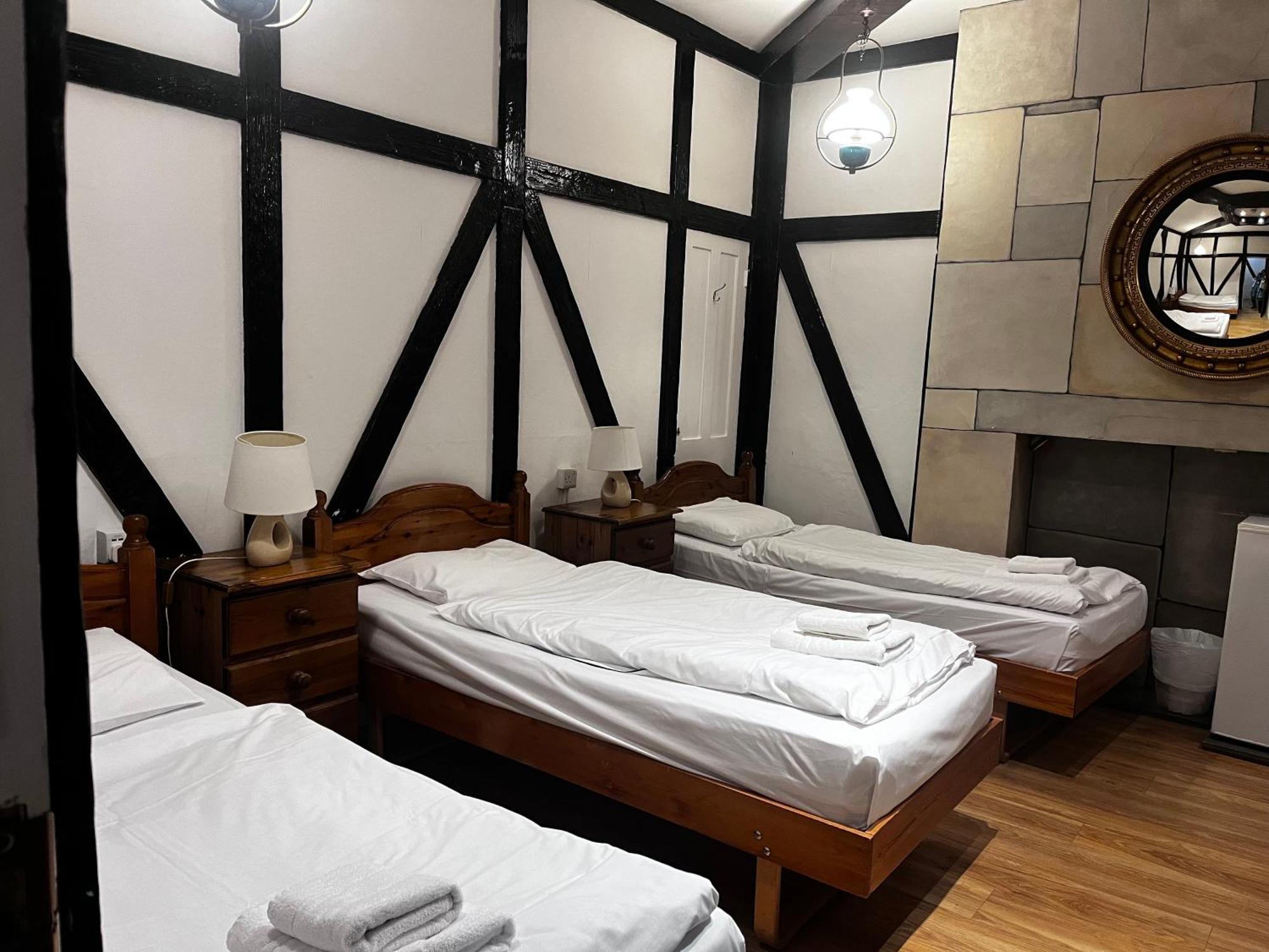 Dolphin Hotel Лондон Екстер'єр фото