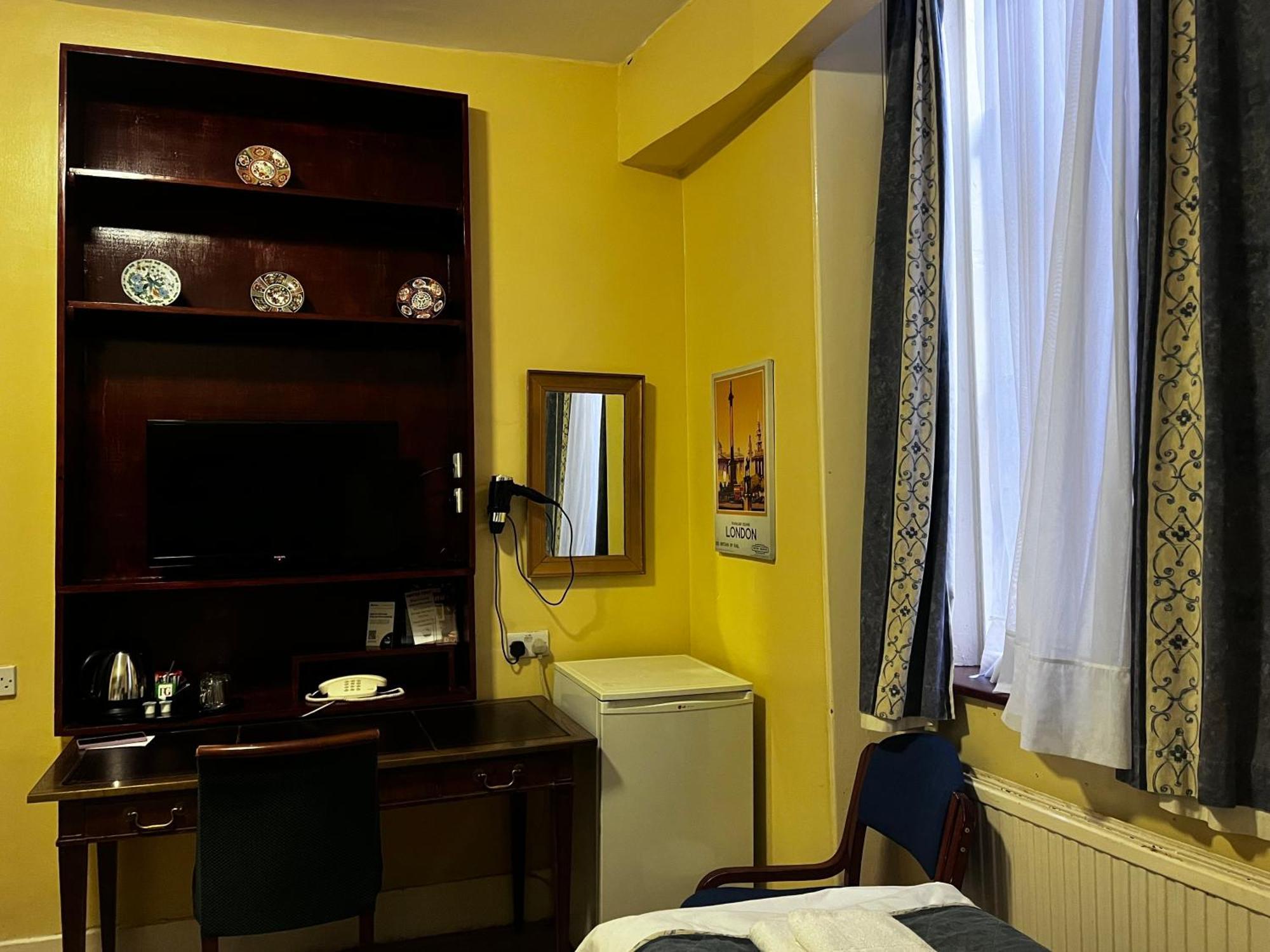 Dolphin Hotel Лондон Номер фото